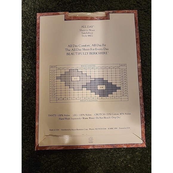 New Beautiful Berkshire Ivory Size 1-2 Pantyhose Sandalfoot Style 4402 Vintage - Picture 5 of 6